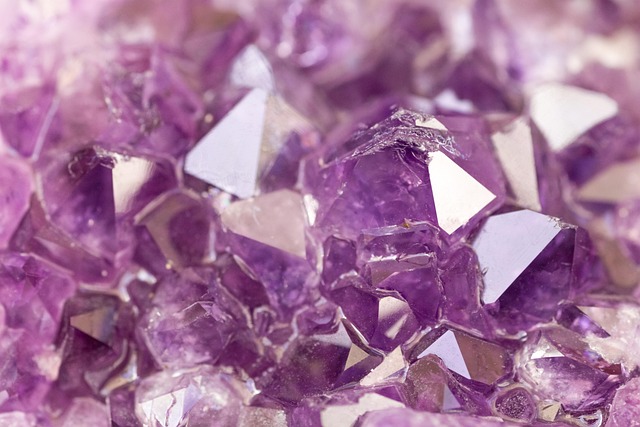 What is Crystal Healing and Reasons You Should Try It