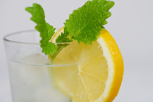 lemon water for bloating